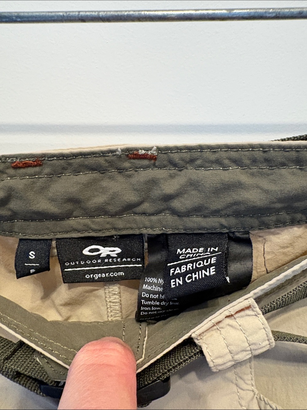 NWOT Outdoor Research women’s Convertible Cargo Pants in tan. - Picture 4 of 5